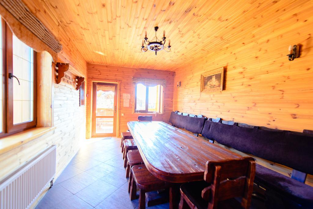 Petrovskyi Brovar Brovary Exterior foto