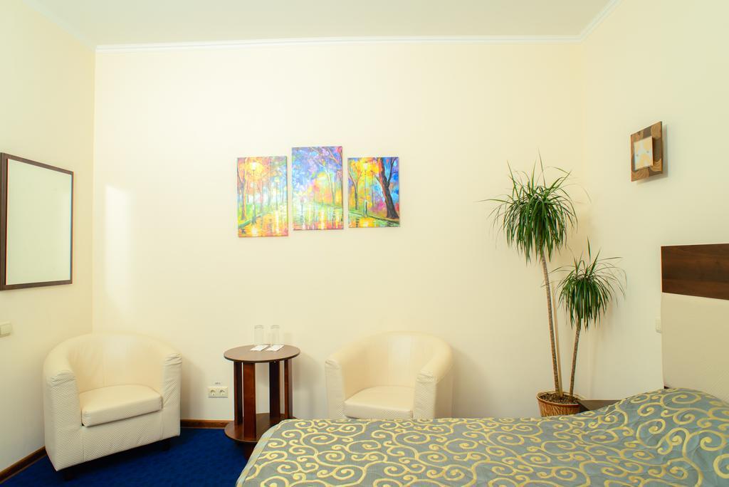 Petrovskyi Brovar Brovary Habitación foto