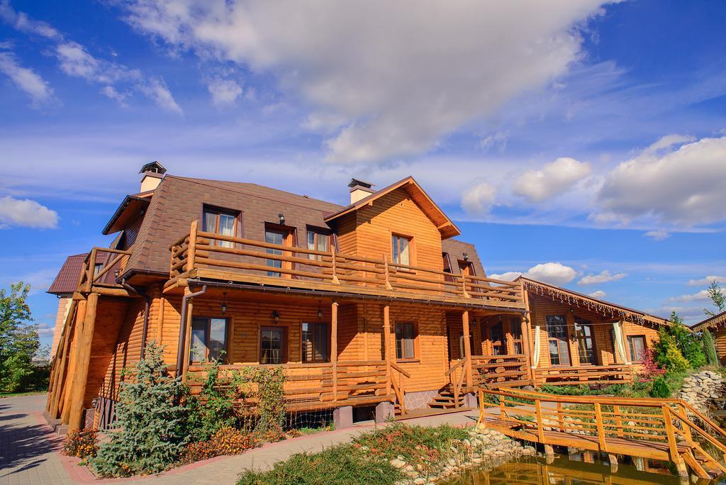 Petrovskyi Brovar Brovary Exterior foto