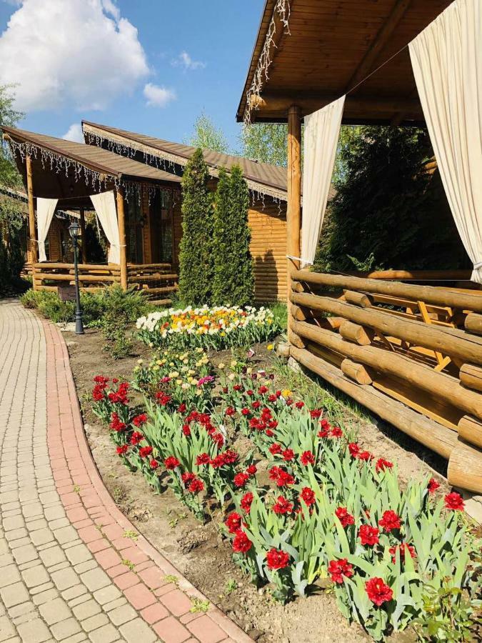 Petrovskyi Brovar Brovary Exterior foto